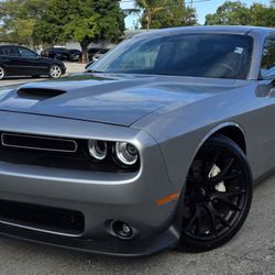 DODGE CHALLENGER V8 /.    YEAR 2018