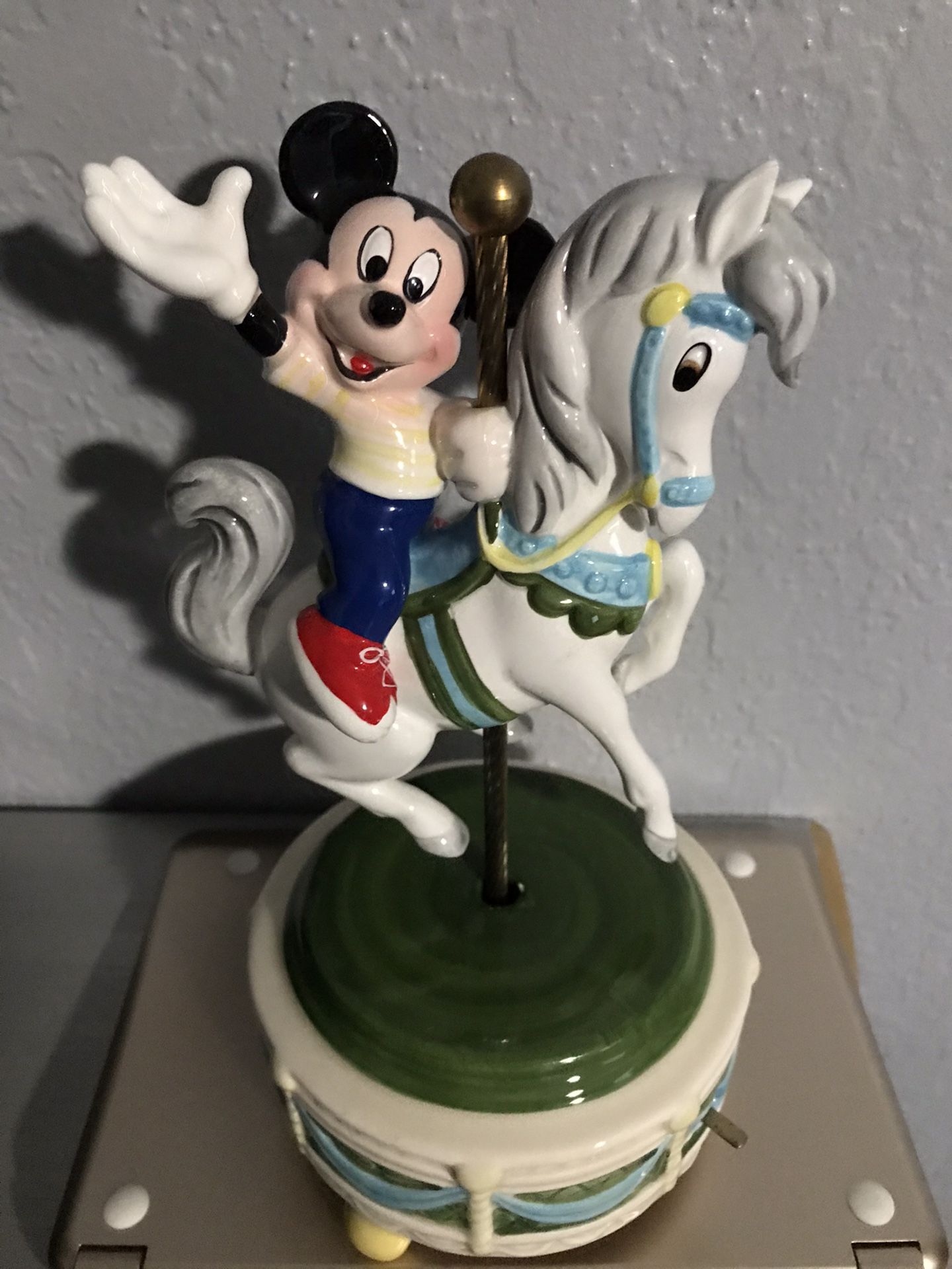 Disney Mickey Mouse authentic music box