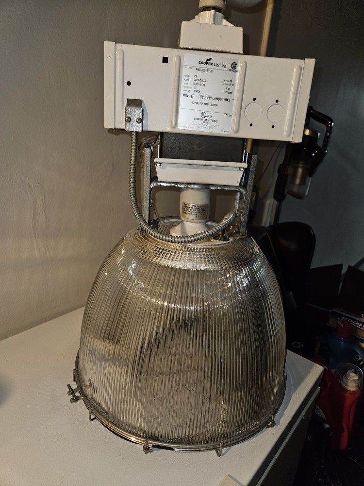 Vintage Warehouse/Gymnasium Lighting