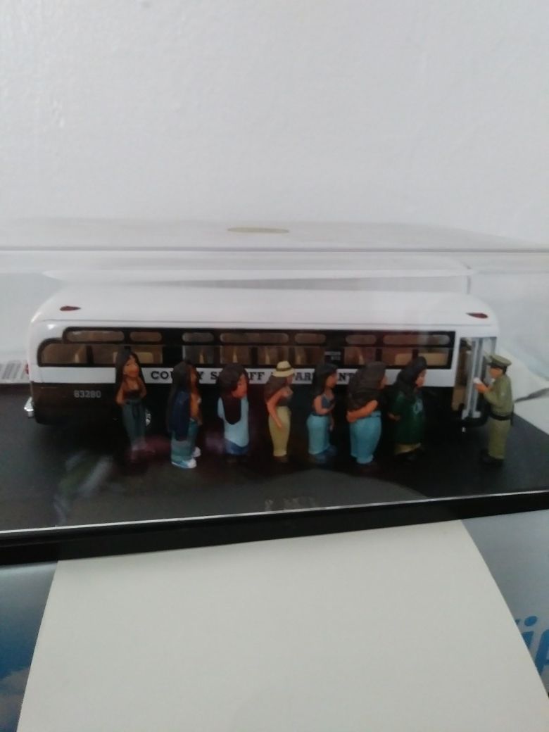 Homies - Pro Collector Series County Sheriff Department Bus