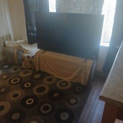 Hisense smart TV 58"