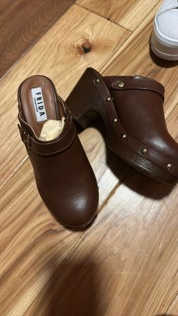 Calzado Para Mujer Size 5 5.5 Los Cafes Nuevos $8 Tenis Usado $3 