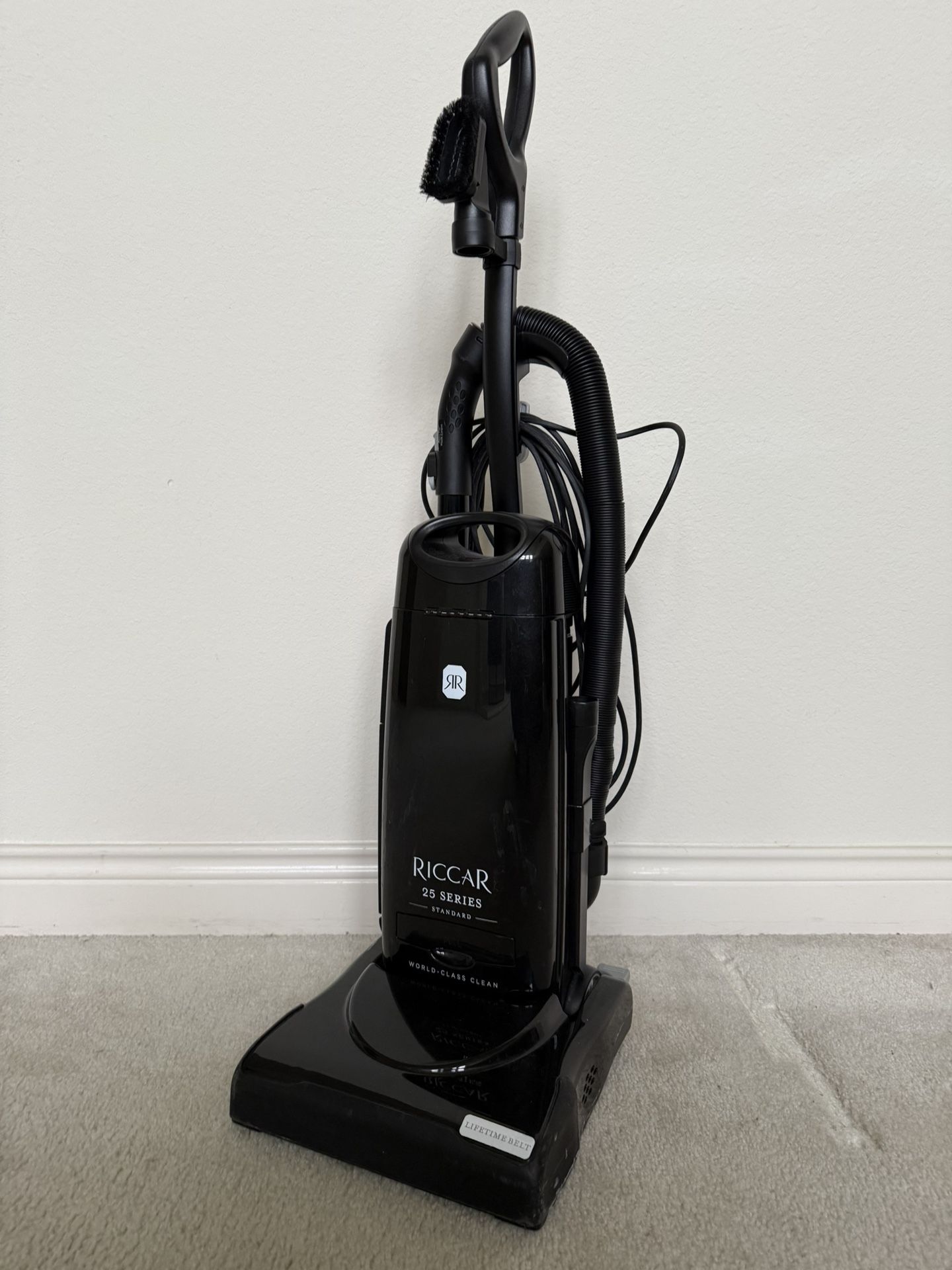 Riccar 25 series Standard Vaccum w/ 4 trash bags