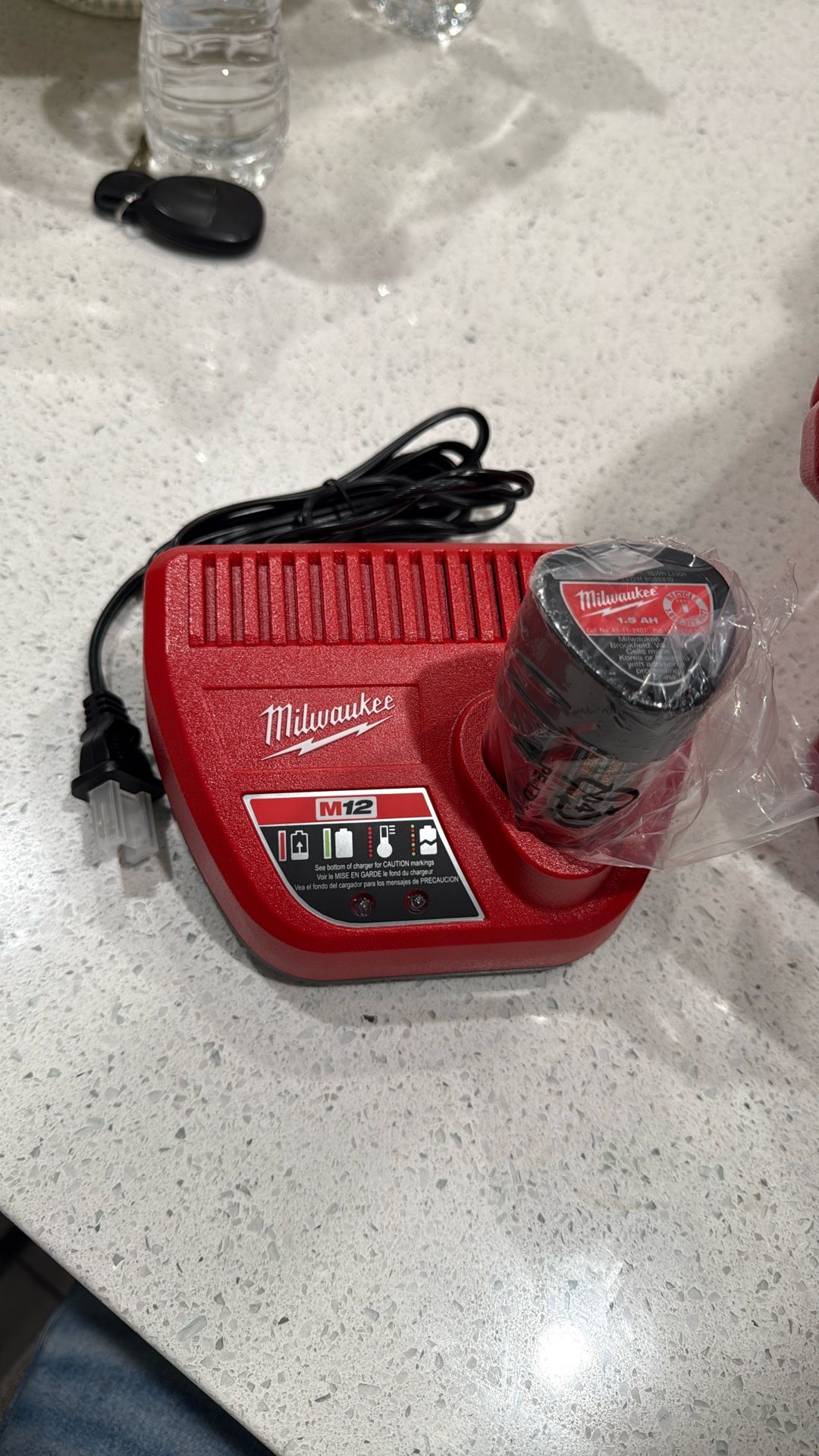 M12 Charger With 1.5 Battery 