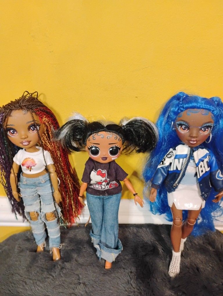 Beautiful Rainbow High And LOL Dolls