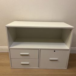 Lockable File Cabinet