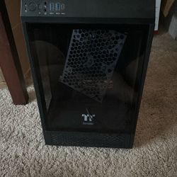 ThermalTake Tower 100  (FOR PARTS ONLY)