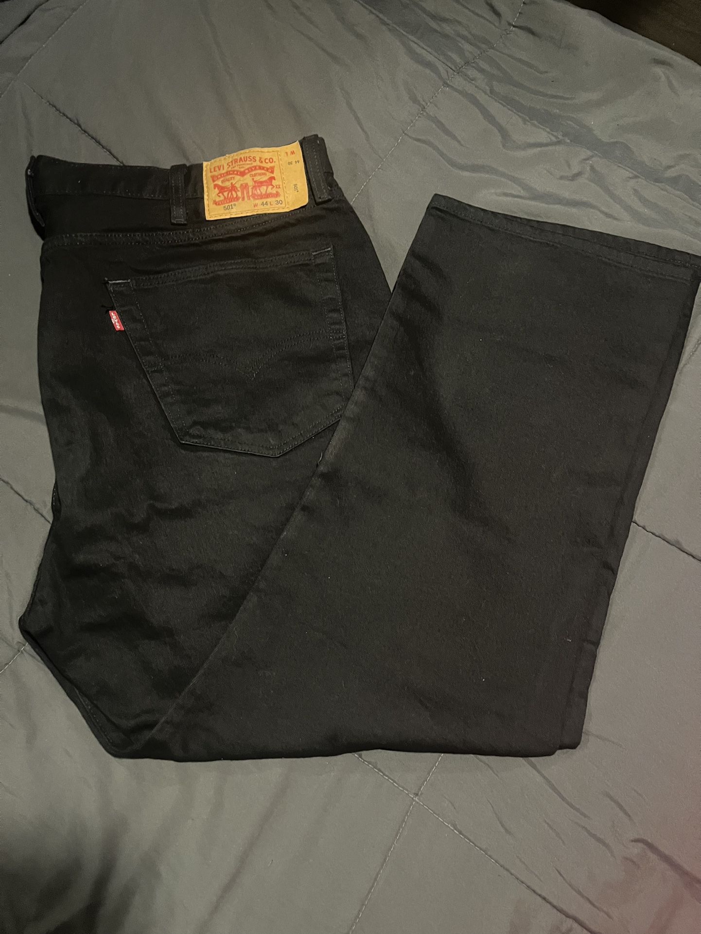 black shrink to fit 501s levis size 44x30