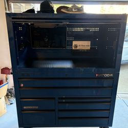 Matco 2s With Powered Hutch And Draws