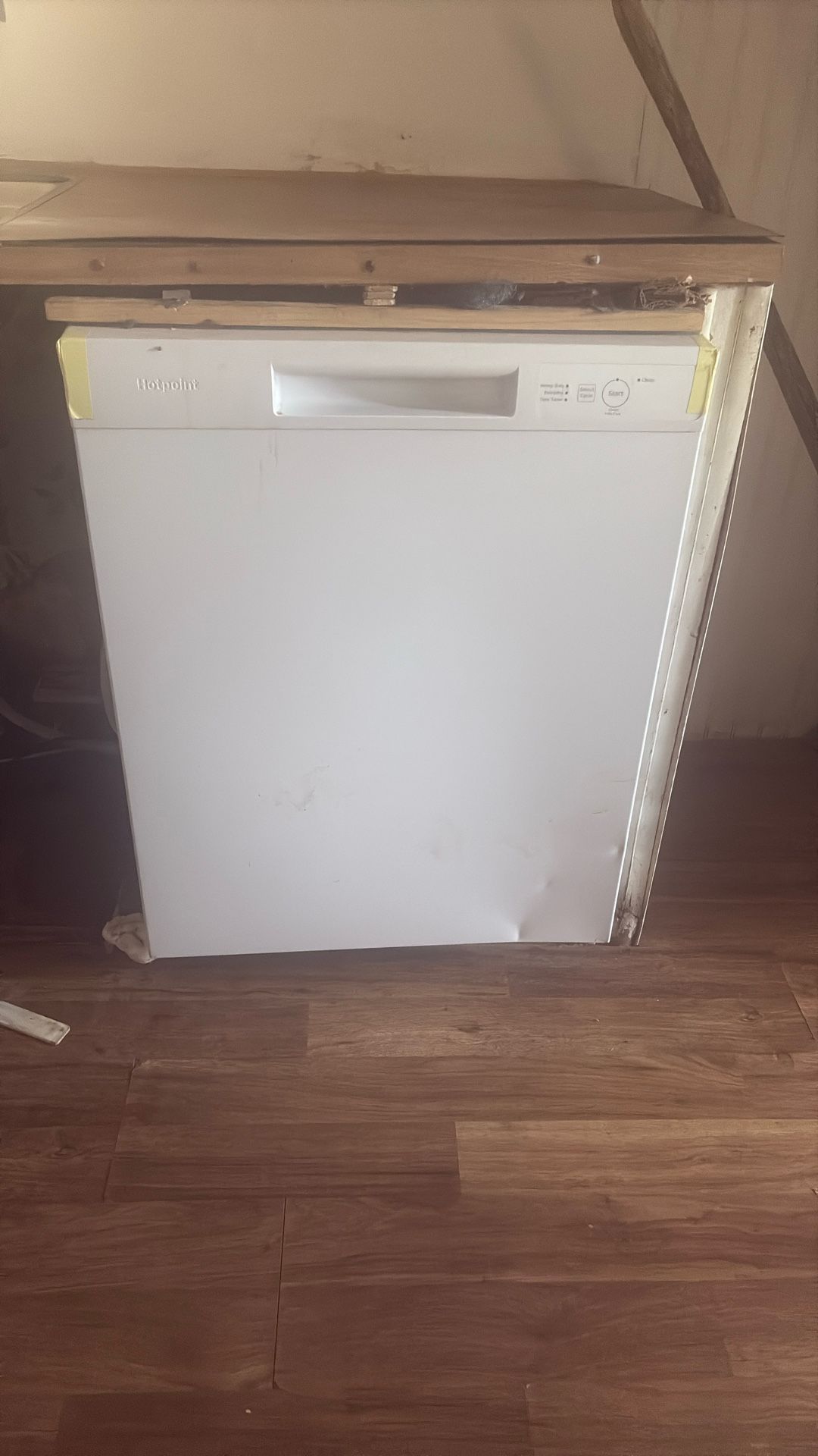 Hotpoint Dishwasher