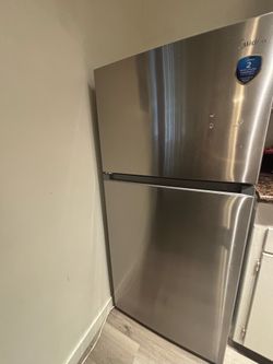 Midea 14 cu. ft. Garage Ready Top-Freezer Refrigerator