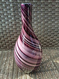 Vintage Amethyst Purple Swirl Hand-Blown Art Glass Vase