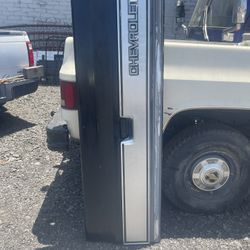Tailgate Chevy Silverado 