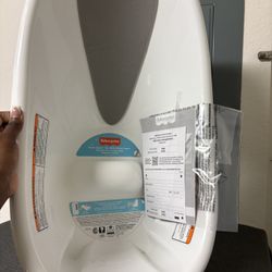 Newborn  Tub /Sponge 