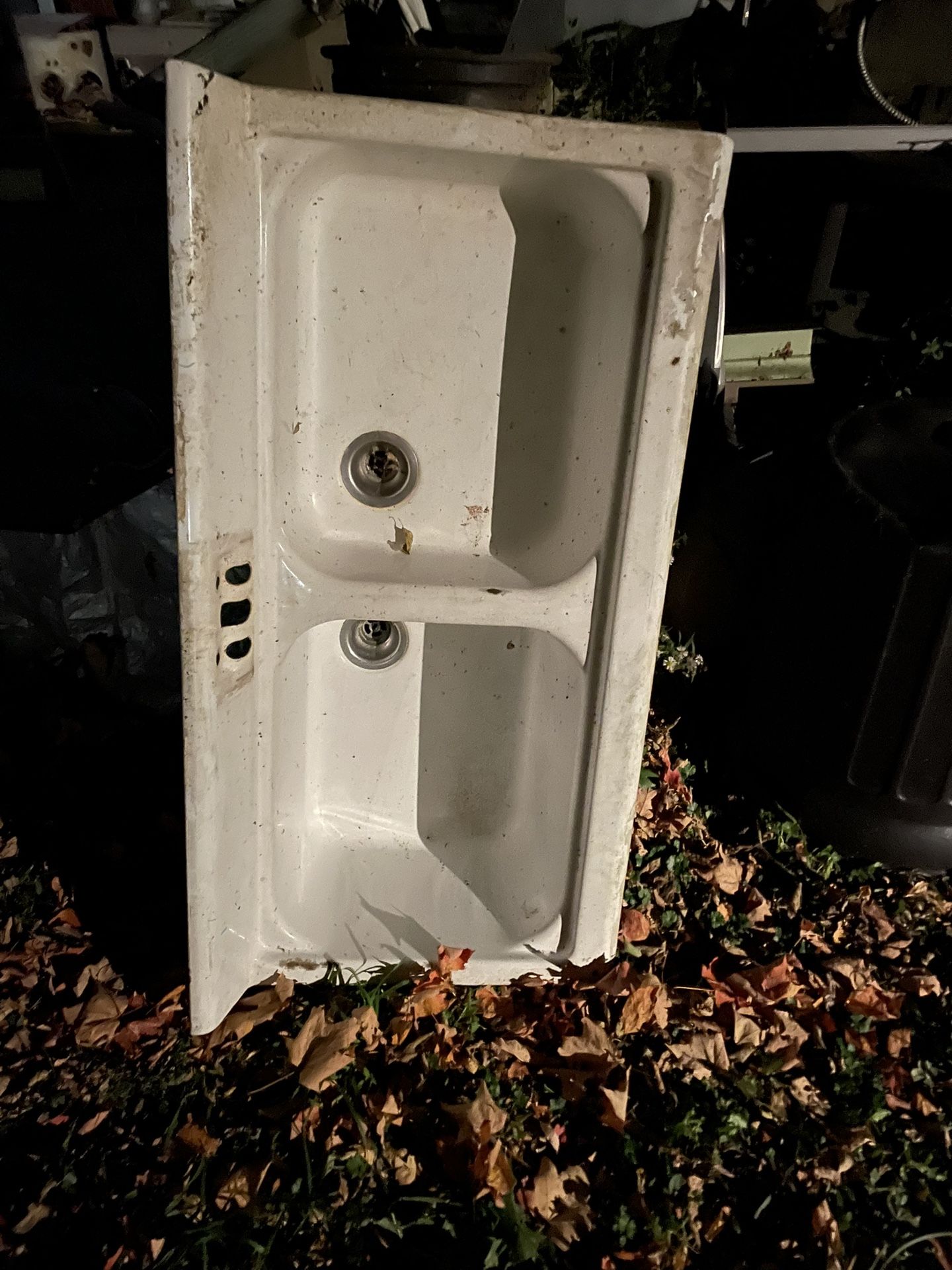Deep Porcelain Kitchen Sink 25
