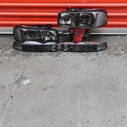 Halogen Headlights for 1500 GMC Sierra 1999_2006 / GMC yucon