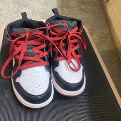 Jordan 1s Mid Size 10C