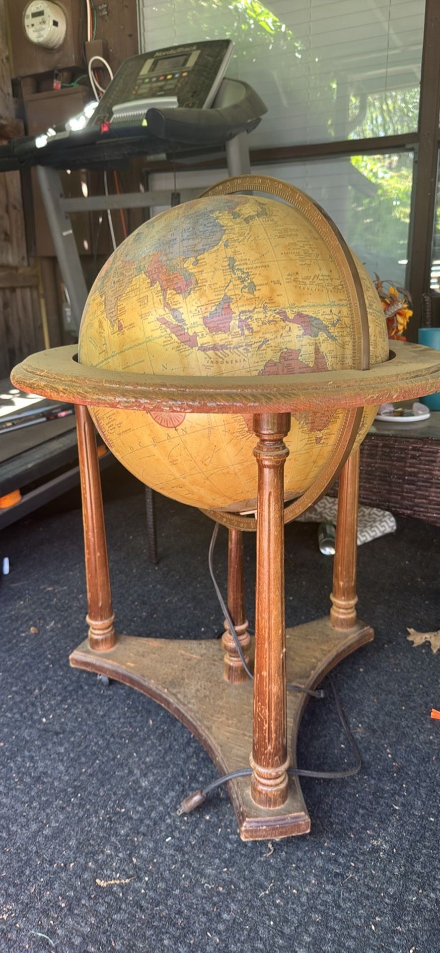 Antique Heirloom Globe 16” 