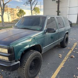 1997 SUV/truck Green With Black 