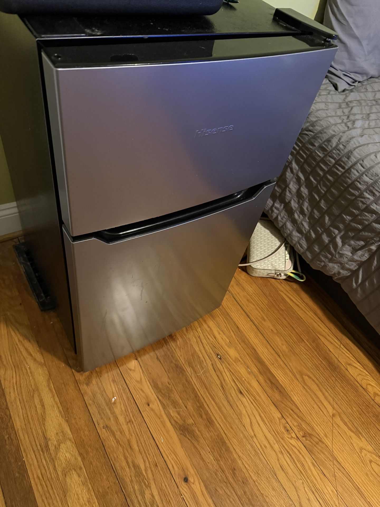 Hisense Mini Fridge