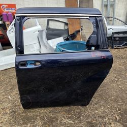 2021-2025 TOYOTA SIENNA FRONT DRIVER SIDE DOOR WITH DEMAGED 
F21026