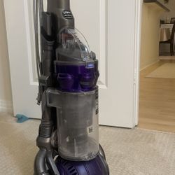 Dyson DC25 Animal Vacuum 