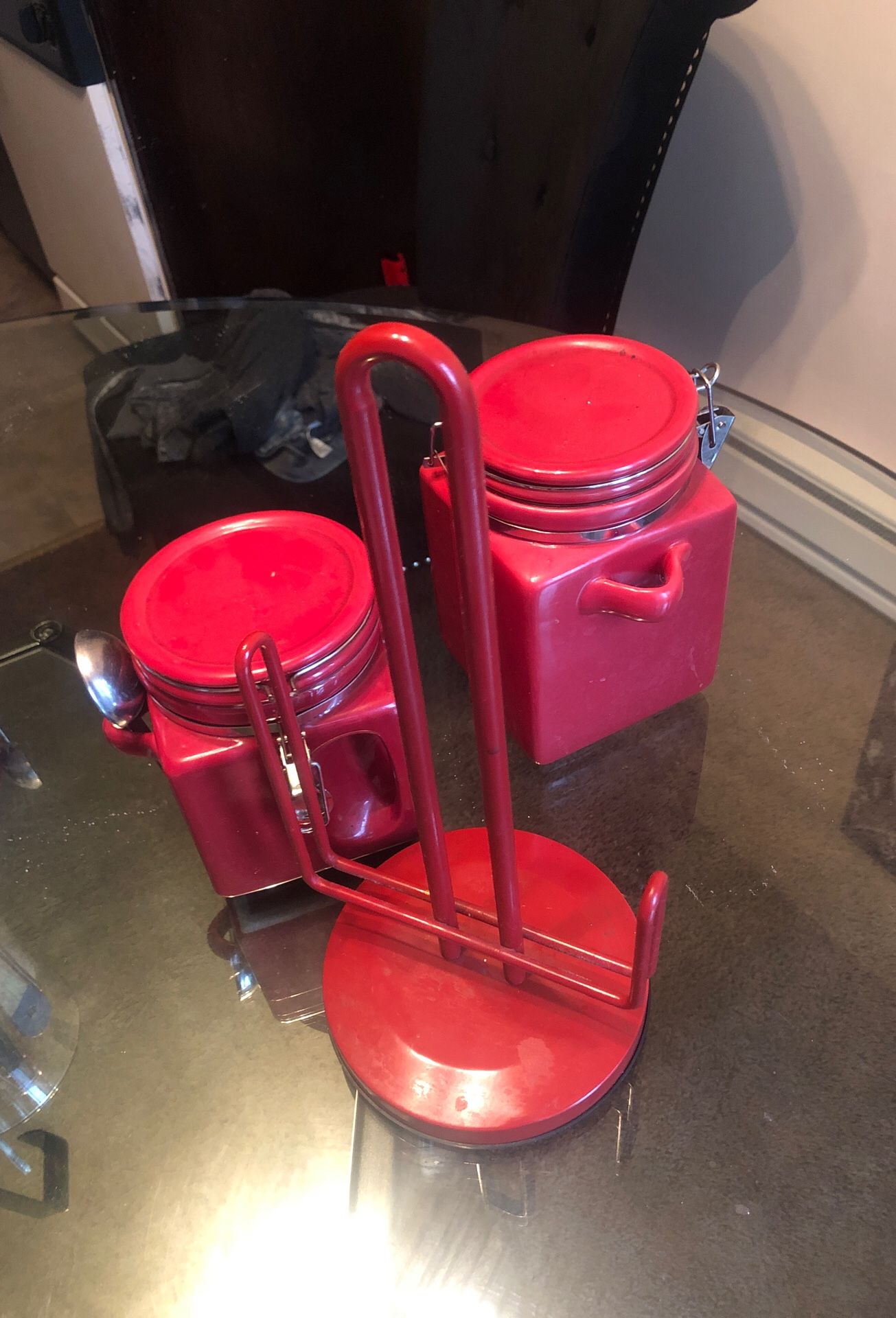 Red kitchen set