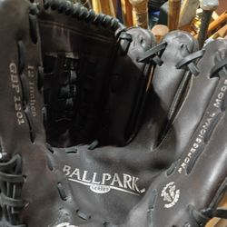 Baseball Gloves: 12"