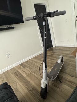 Electric scooter