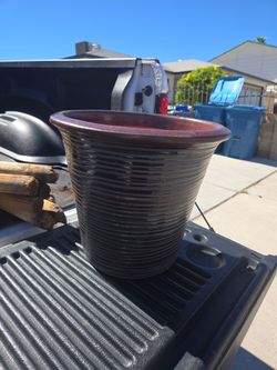 Two really nice flower Potters