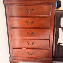 Solid Wood Dresser, Bureau & Mirror Set – Cherry Finish | $400 OBO