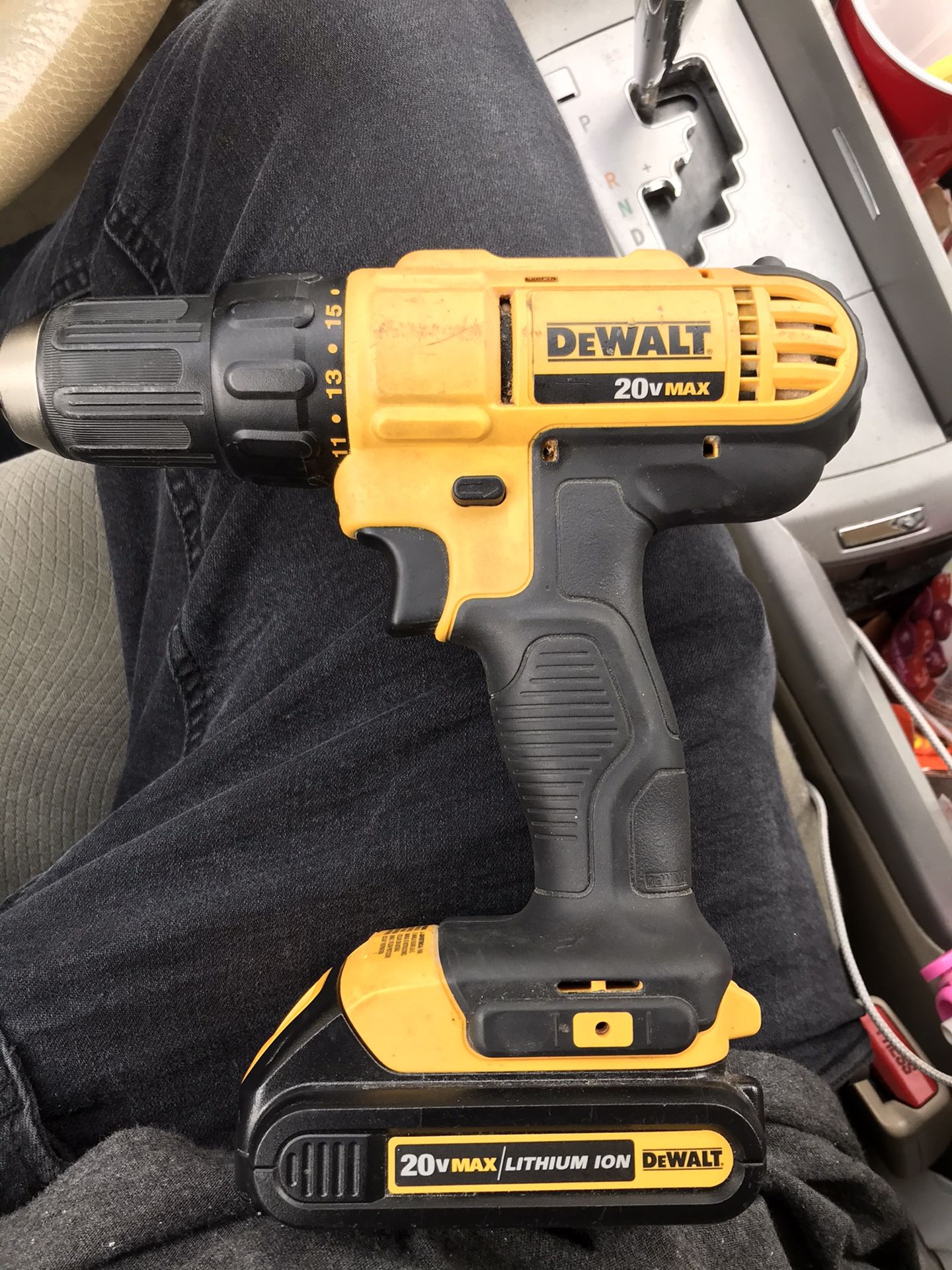 Dewalt 20v max Drill and battery
