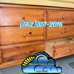 Six Drawer Oak Pinewood Chest Drawer