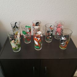 Vintage Looney Toons Glassware