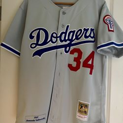 1981 Fernando Valenzuela Away Dodgers Jersey