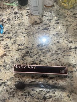 Mary Kay blending brush