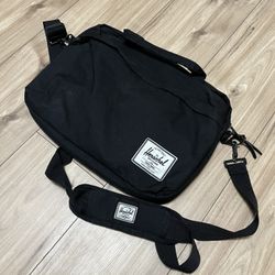 Herschel Messenger Bag Black 