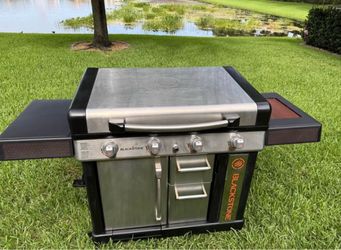 Blackstone Pro Series Outdoor Grittle, 36” XL 4-burner Flat Top Grill with Cabinet, Stainless Steel