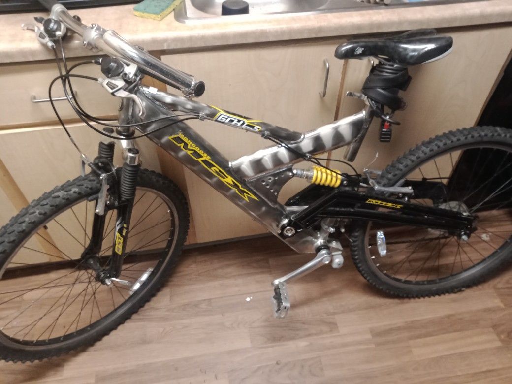 Mongoose Mgx Grx 6.5 Mountain Bike for Sale in Seattle WA OfferUp
