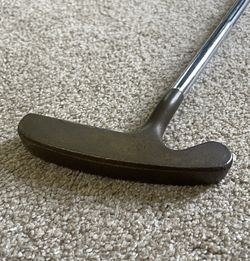 Acushnet Bulls Eye Classic Putter/titlelist, Taylormade, White Hot, PXG, Bettinardi, Evnroll, Scotty Cameron