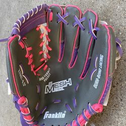 Softball Glove Franklin Youth Kids Girls Sz 9.5”