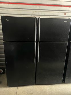 🫐 Whirlpool Black Top-Freezer Refrigerator (FREE DELIVERY/ WARRANTY)