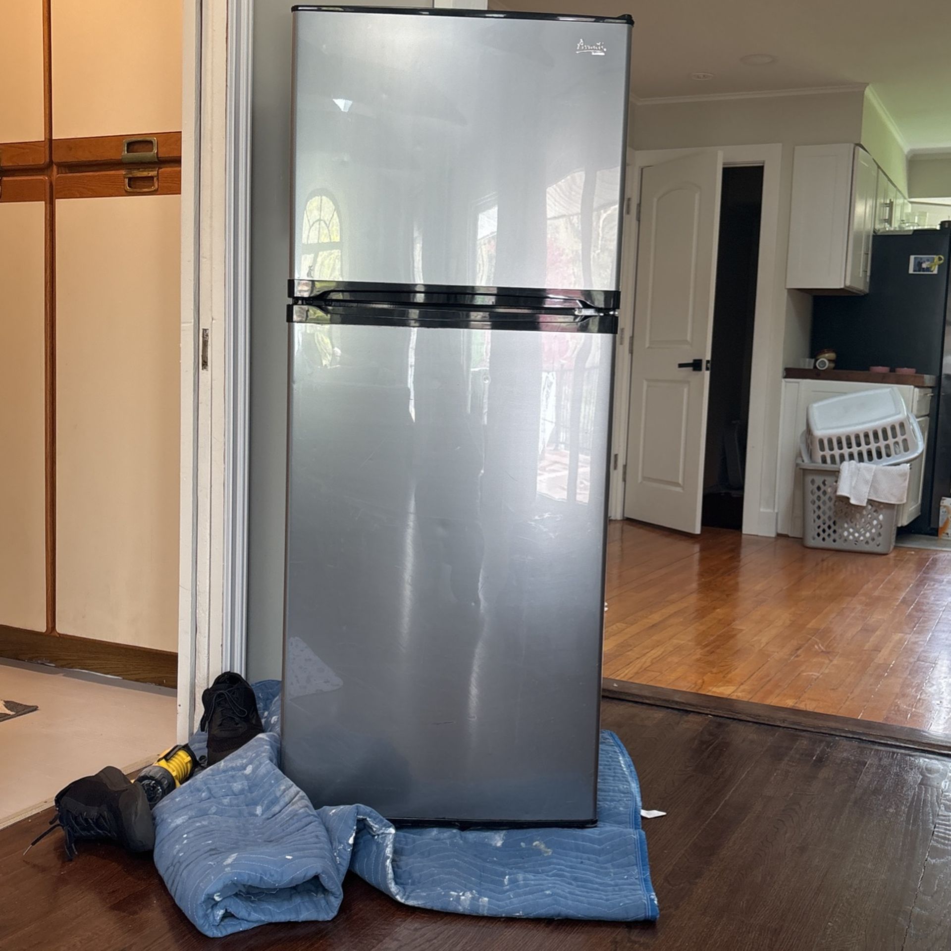 Refrigerator/ Freezer 