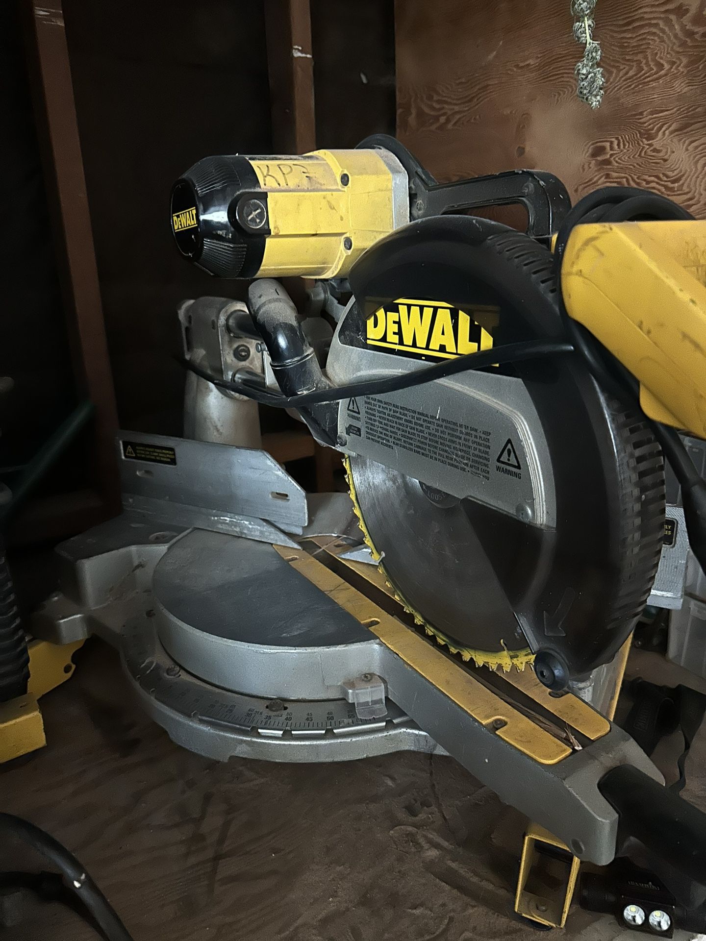 Dewalt Compound Miter Saw & Stand