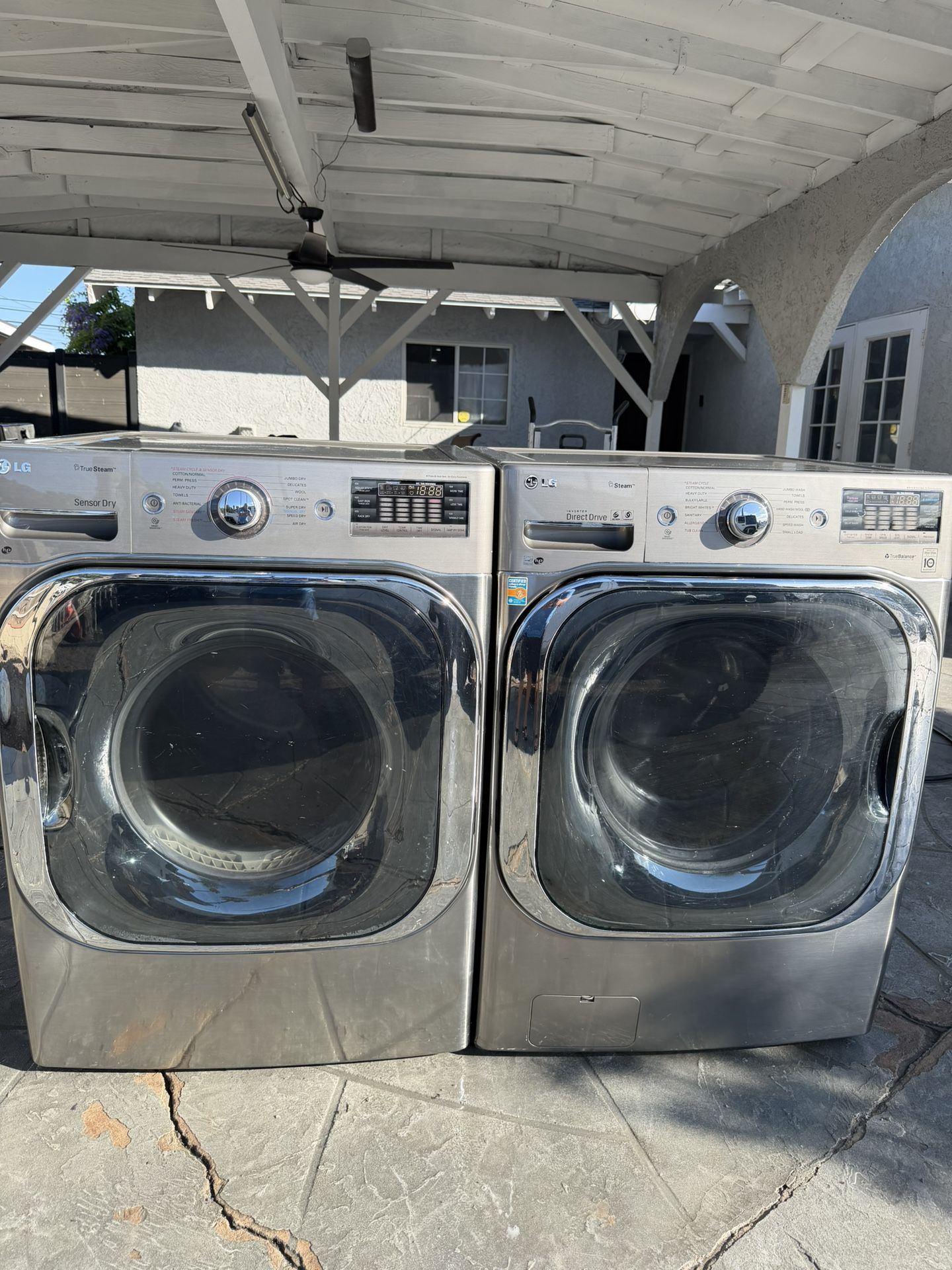 XL Washer And Gas Dryer