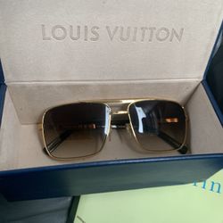 Authentic unisex Louis Vuitton sunglasses