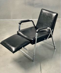 Black Salon Shampoo Chair with Leg Rest
