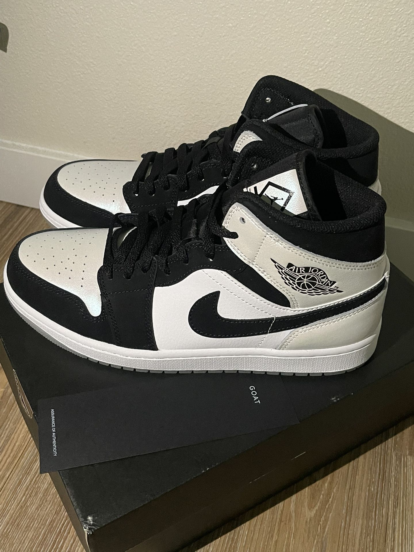 Air Jordan 1 Mid Se ‘Diamond’ 