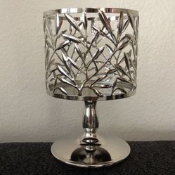 Vine Leaf Pedestal 3-Wick Candle Holder 
