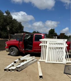 White fence 6ft tall